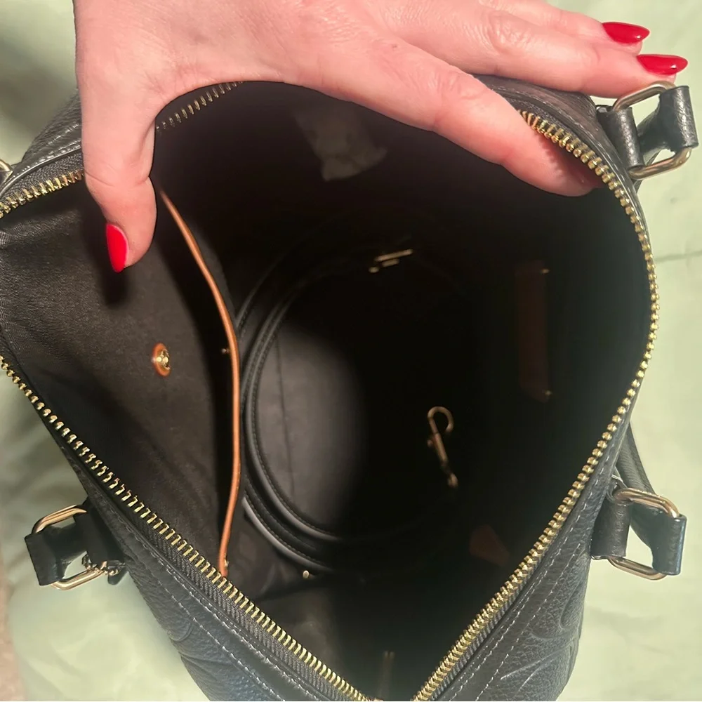 Large Coach Rowan - Picture 6 of 7